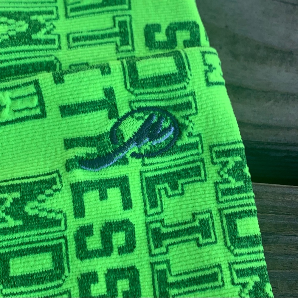 NEW Highlight Leggings - Picture 2 of 5